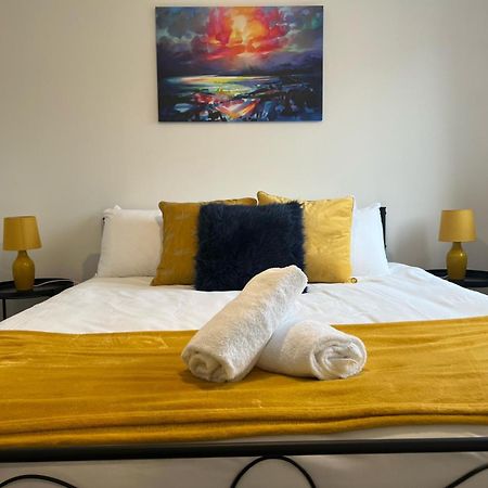 Village House St Mellons - Close To A48 And M4 Cardiff Luaran gambar