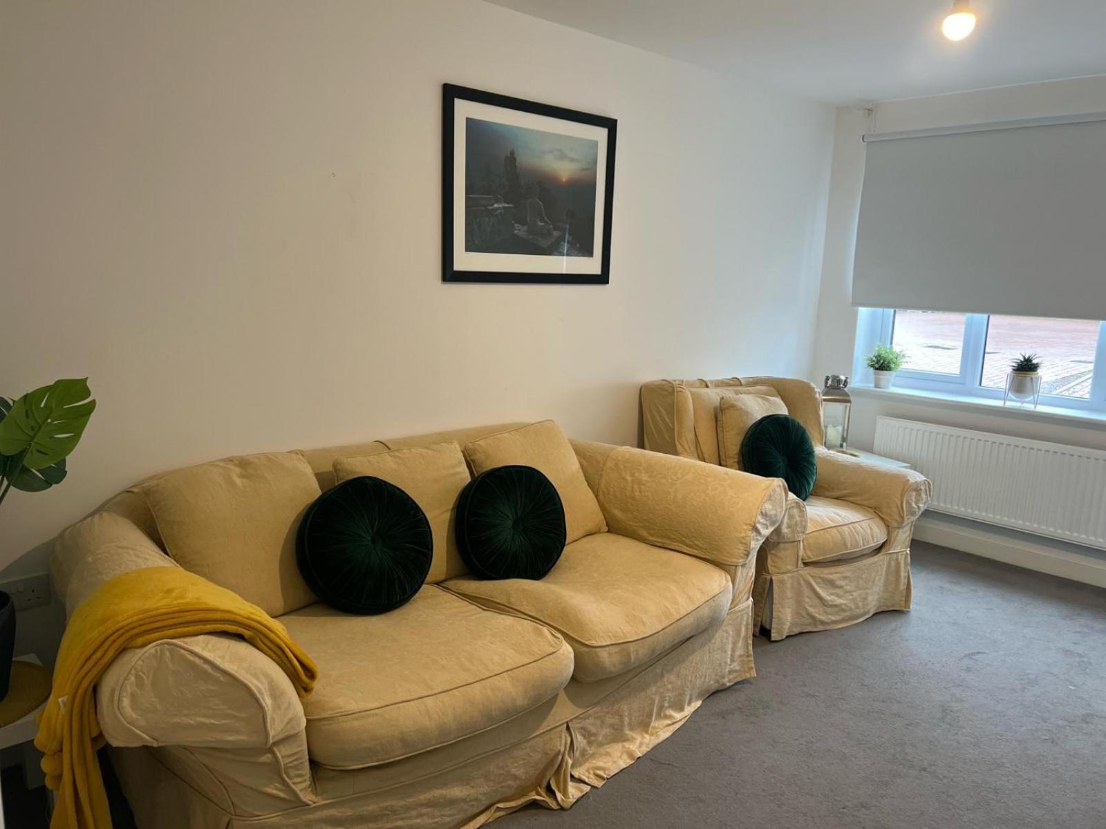 Village House St Mellons - Close To A48 And M4 Cardiff Luaran gambar